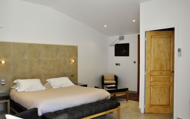 Private Hotel - Adults Only