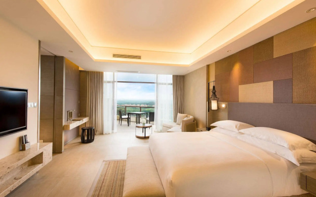 DoubleTree Resort by Hilton Hainan Chengmai