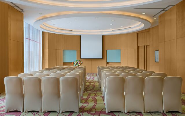 Crowne Plaza Zhongshan Wing on City by IHG