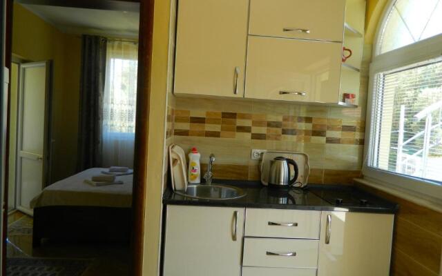President Bungalows and Apartments