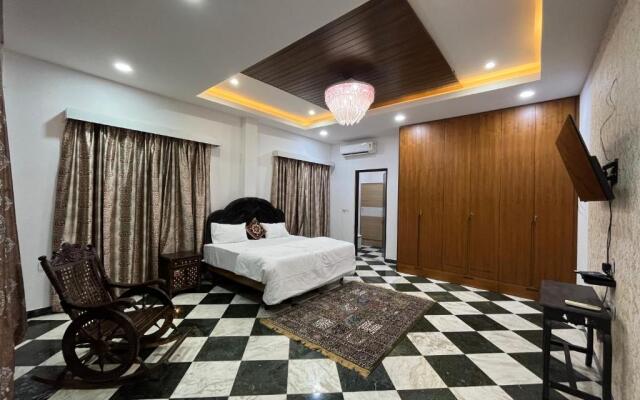 Vaaidehi Premium Stay