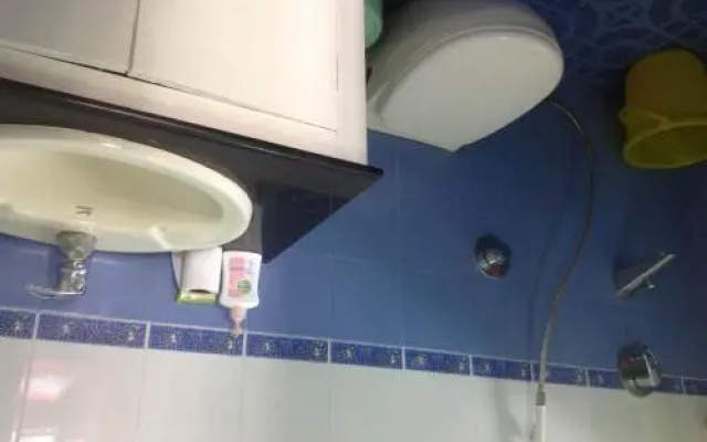 Venice Castle – Bathroom – Alappuzha