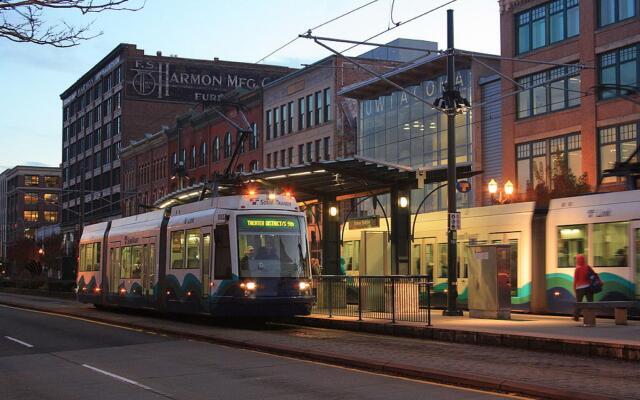 Holiday Inn Express Hotel & Suites Tacoma Downtown, an IHG Hotel