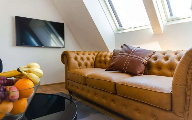 Grand Quarters City Residence