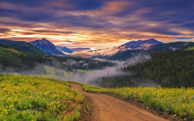 West Elk By Crested Butte Lodging