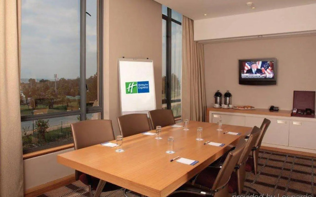 Holiday Inn Express Sandton Woodmead by IHG