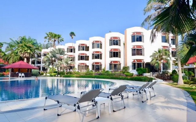 Rayong Palmaries Beach Resort