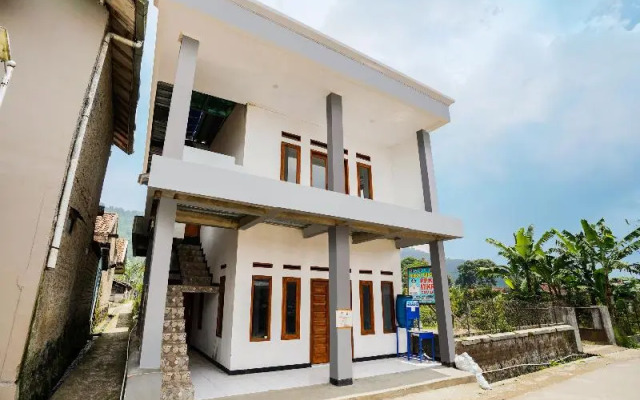 OYO 91008 TourismDesaCibodasBabakanGentong1Syariah