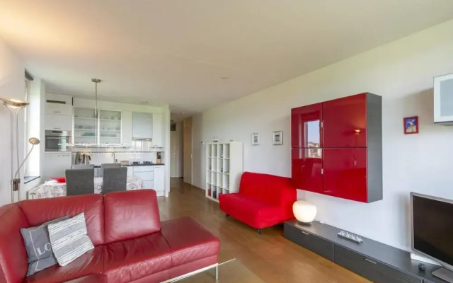 Cozy Apartment With Balcony