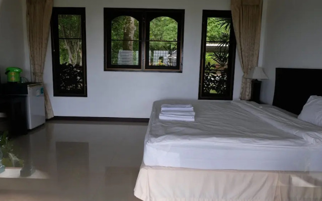 Khaolak Hillside Villa