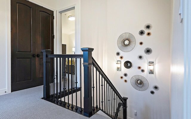 Central to Ski Utah by Casago