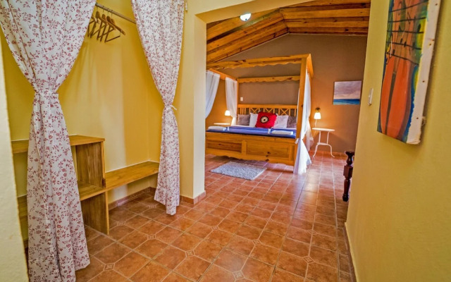 Villas del Lago Lake Resort & Campground