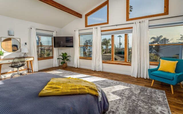 Margaret 5 Bedroom Home by RedAwning
