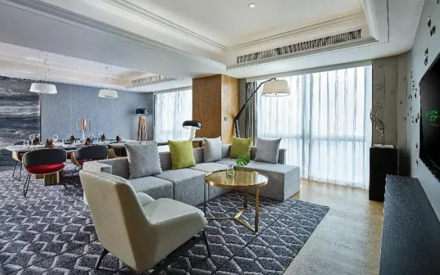 Holiday Inn Guangzhou South Lake