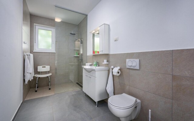 Nice Home in Zminj With Wifi and 3 Bedrooms