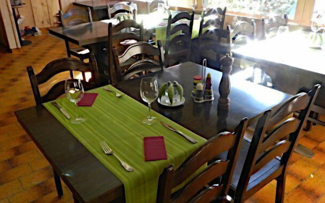 Auberge les Charmettes