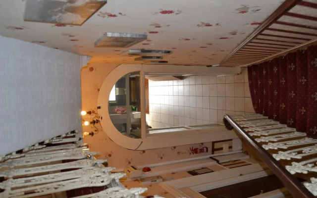 Hyde Park Court Hotel