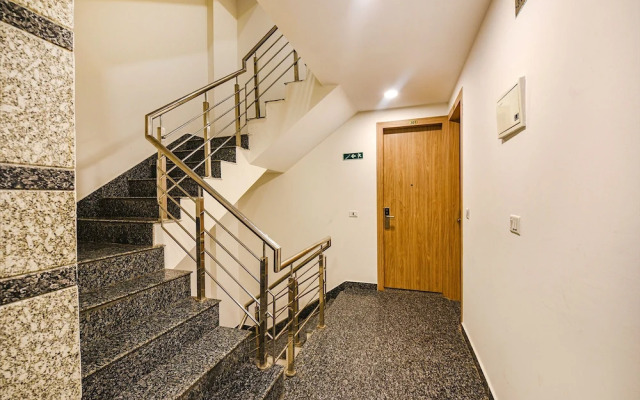 Fabhotel Royal Residency I