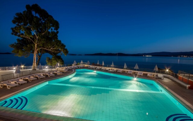 Hotel Bellevue & Dependance & Villas