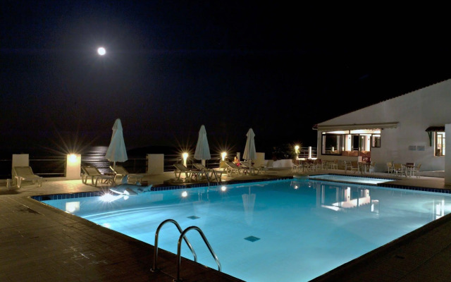 Skiathos Club Hotel Suites