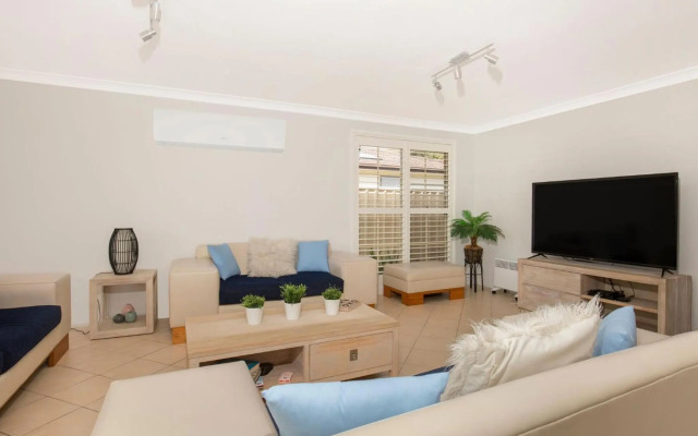 Coastaway I Pet Friendly I 3 Min Walk to Beach