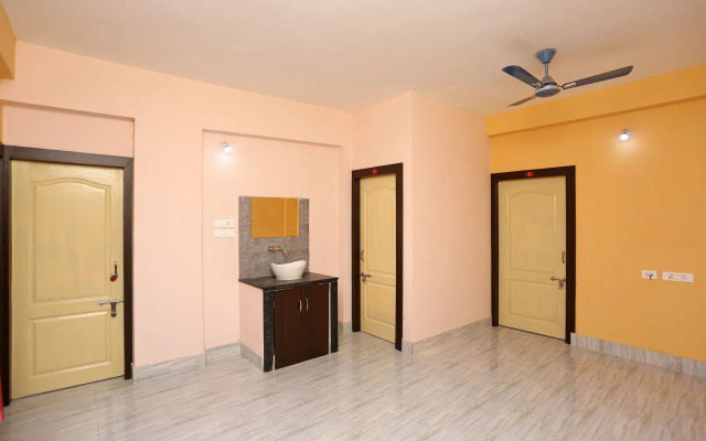 Shibani & Suhani By OYO Rooms