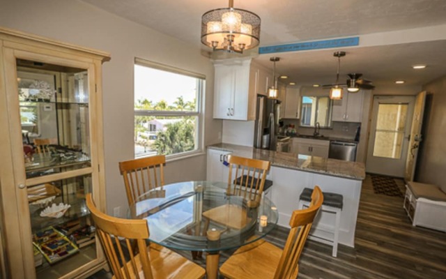 Estero Sands 204