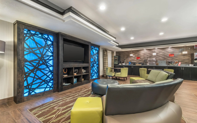 Best Western Plus Liberal Hotel & Suites