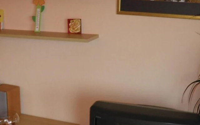 Nice Home in Porec With Wifi and 2 Bedrooms - Hotel in Porec - Photo 5