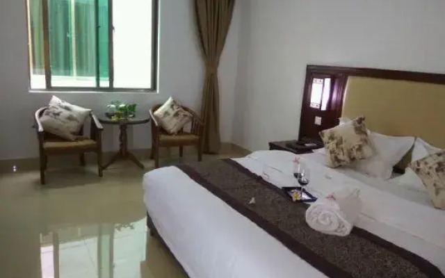 Qiongzhong Senquan Hotel