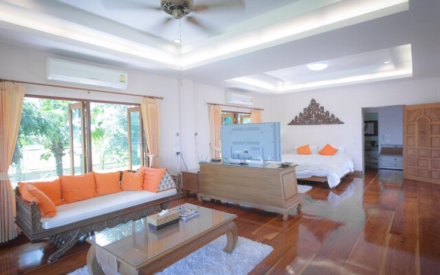 Tharnrarin Villa Suphan Buri