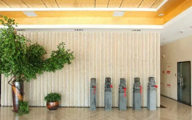 P & E Hotel (Wuxi New District Xinzhicheng)