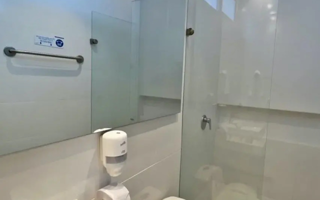 Azure Lofts & Pool Hotel