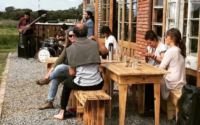 Caliu Earthship Ecolodge