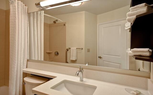 Candlewood Suites St. Clairsville by IHG