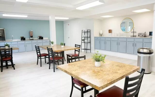 Rodeway Inn Clearwater - Central