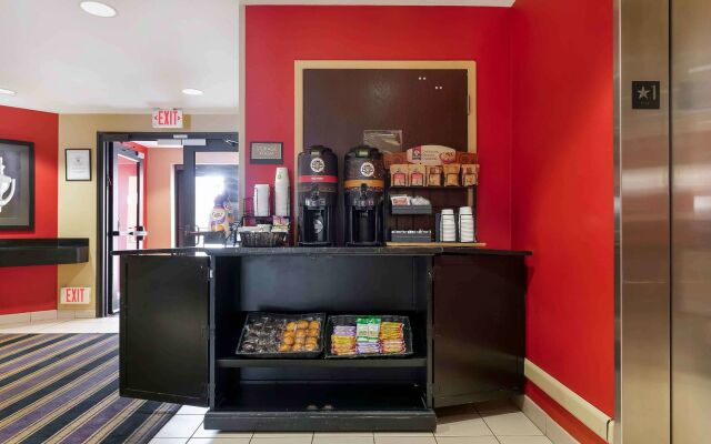 Sonesta Simply Suites Lansing