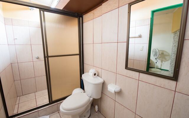 Apartamentos QR La Fortuna - Adults Only