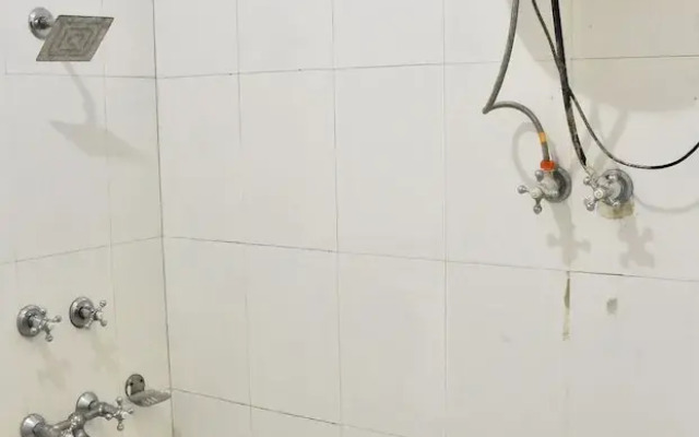 Hotel Neelkanth Mahadev Hotel & Resorts
