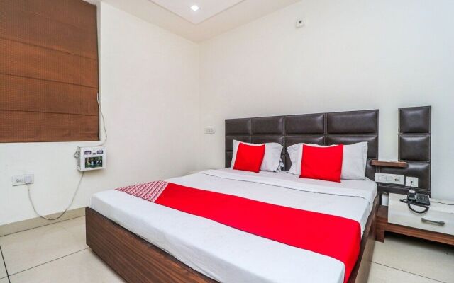 Oyo 31023 Hotel Sartaj