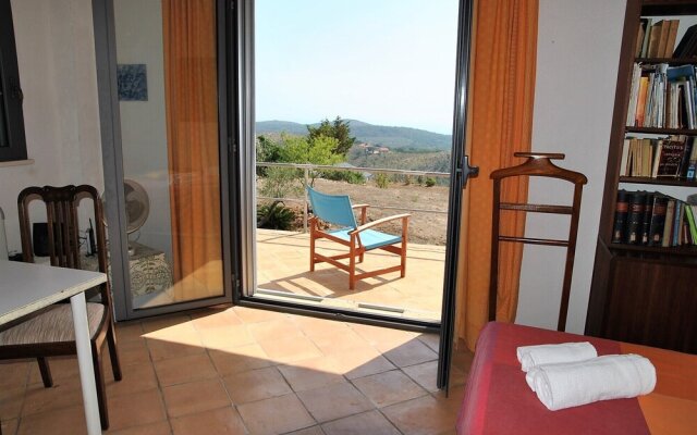 Villa In Sperlonga With Green External Space For 4 Persons