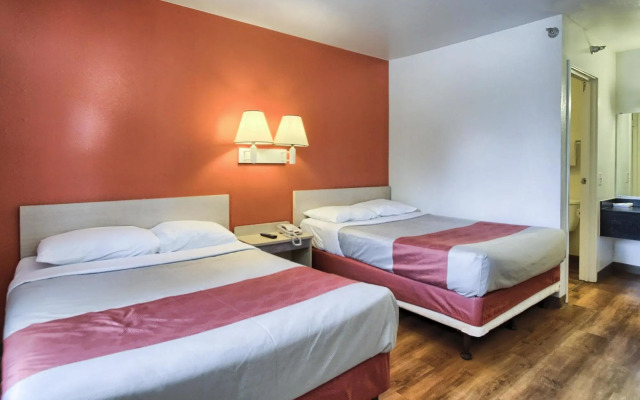 Motel 6 New Cumberland, PA - Harrisburg - Hershey South