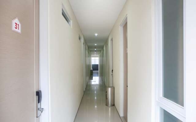 RedDoorz near Maranatha University 3