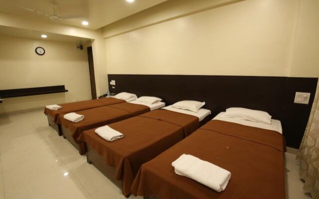 Hotel Kohinoor Square