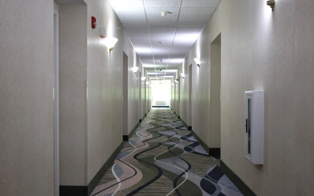 MainStay Suites Madison Airport