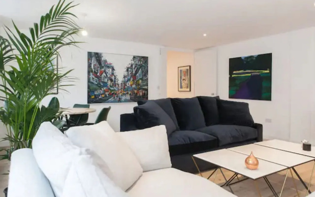 Shoreditch - Immaculate 2 Bedrooms Flat For 6
