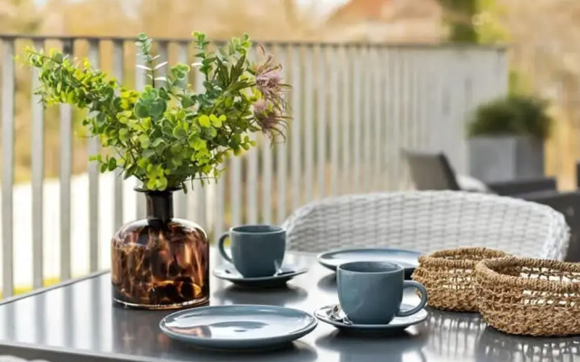 Apartment With Natural Swimming Pool