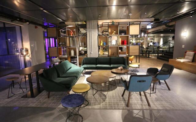 Link hotel & Hub By Dan Hotels