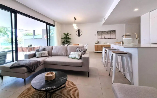 Sea & Village luxury appartment in the marina