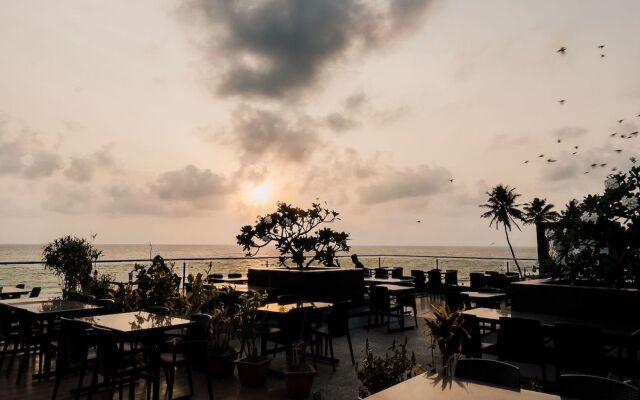 Sea Queen Hotel